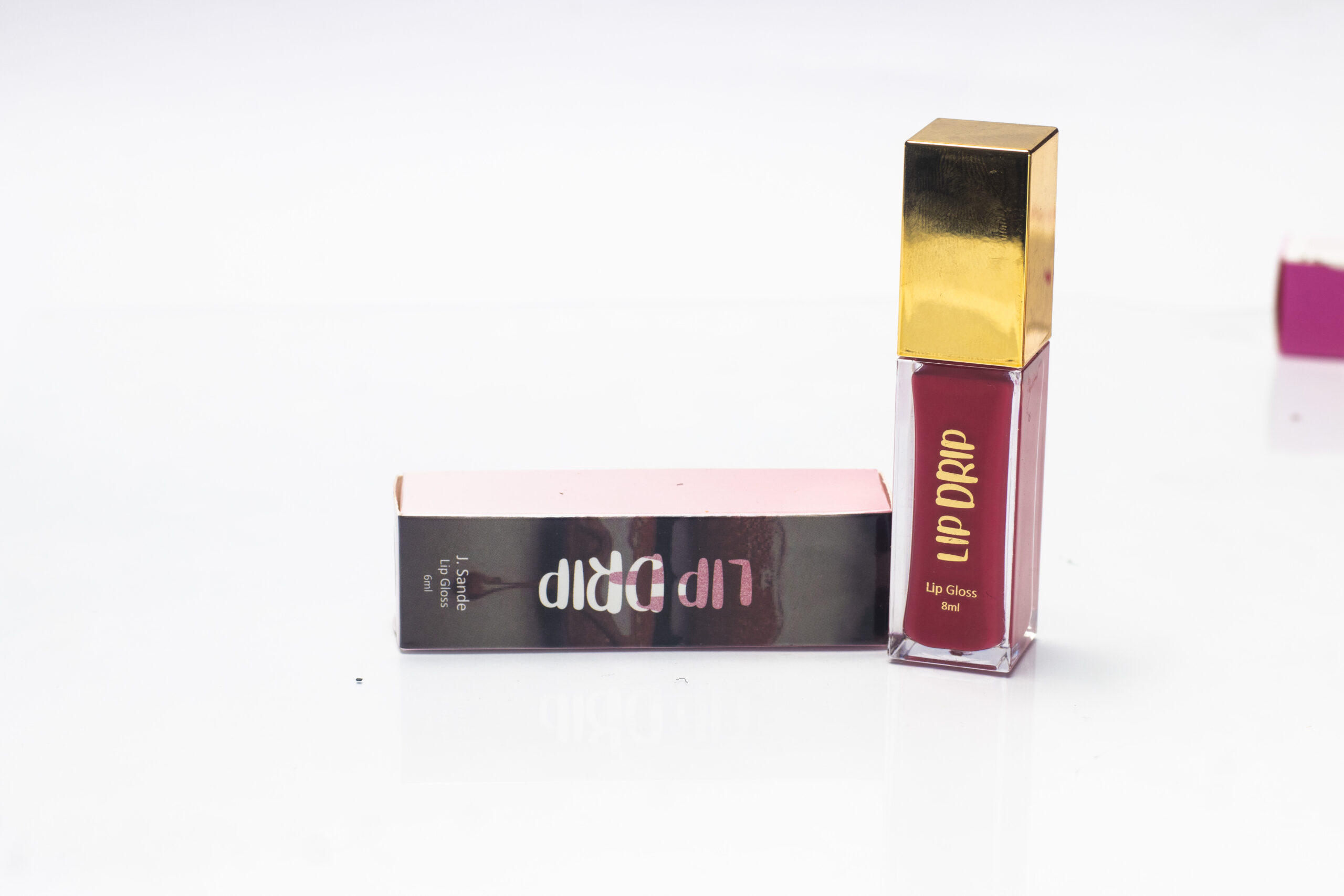 Cheeky plumping lipgloss